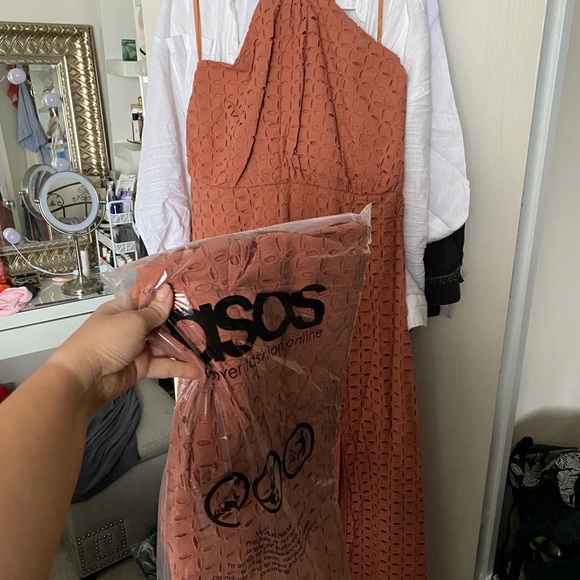 Halter neck maxi dress - Picture 6 of 8